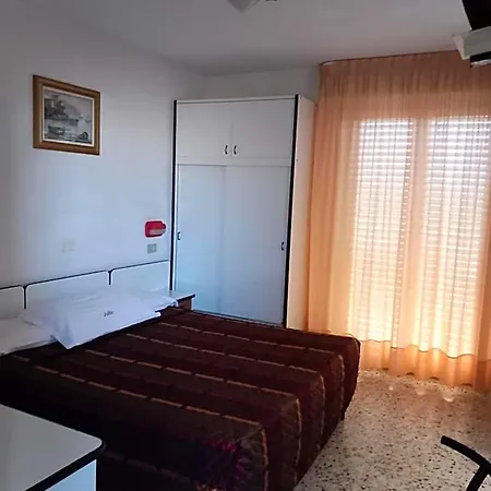 Hotel Alaska 3*