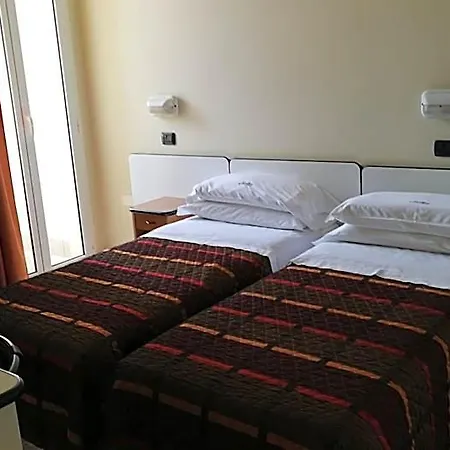 Alaska Hotel