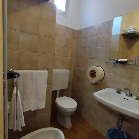 Alaska Hotel 3*