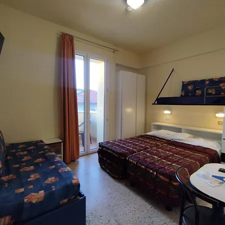 Hotel Alaska 3*